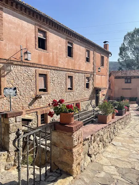 Caserón de la Fuente