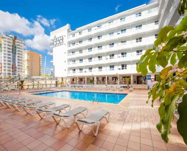 Hotel Port Fiesta Park
