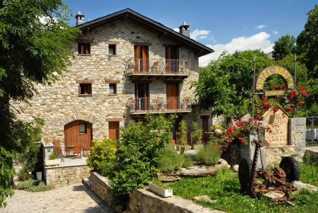 Hotel Casa Cornel