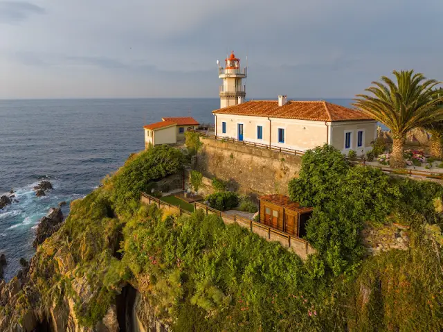 Faro de Cudillero (Autoridad Portuaria de Avilés)
