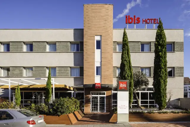 ibis Granada