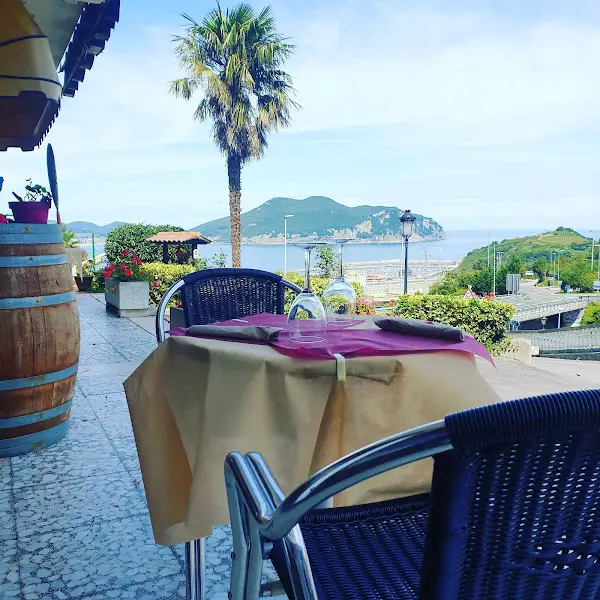 Hostal restaurante El Carro