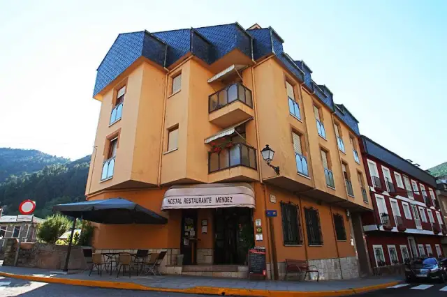 Hostal Restaurante Méndez "El Guardia"