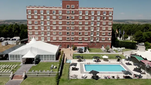 Hotel Santiago León